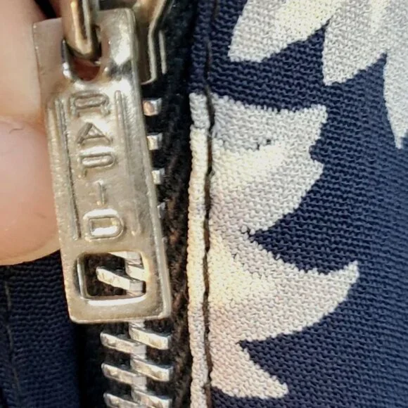 1930s Navy Floral Fan Dress Size 8 Draped Neckline Batwing Sleeve Vintage Rayon - Picture 9 of 13